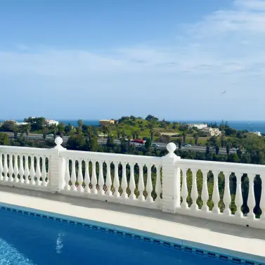 Продажа  отдельно стоящей виллы в Mijas