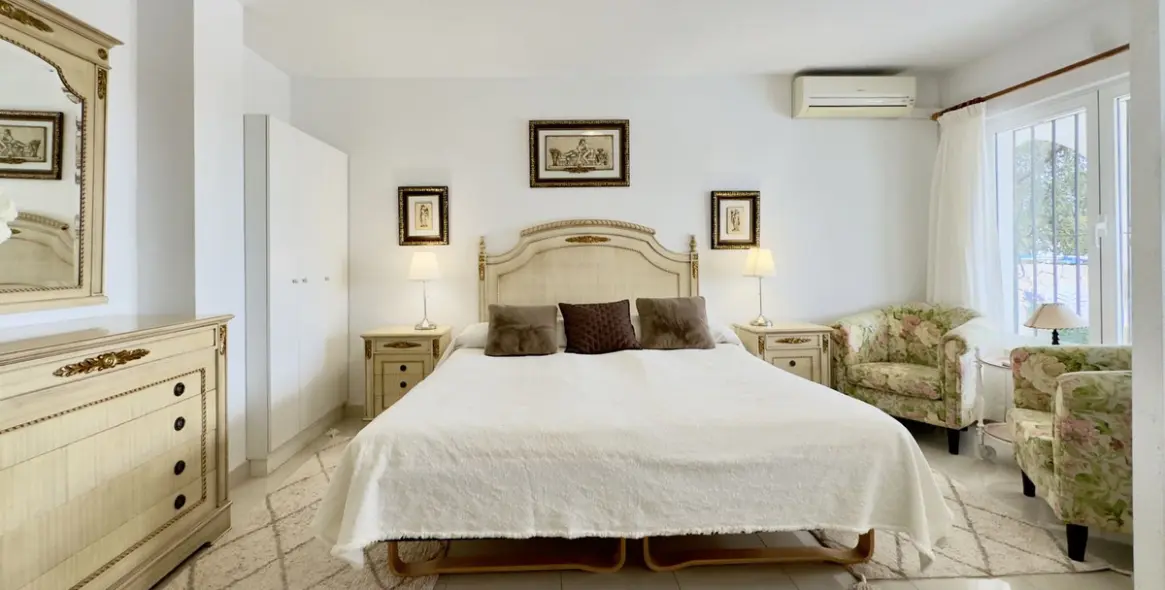 Продажа  отдельно стоящей виллы в Mijas 29