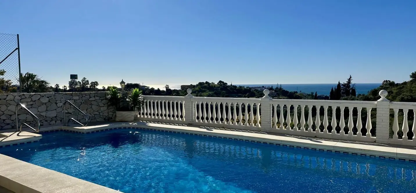Sale of detached villa in Mijas 1