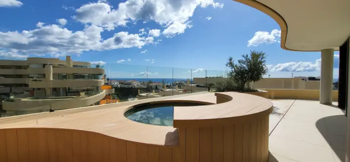 Sale of penthouse in Fuengirola 0