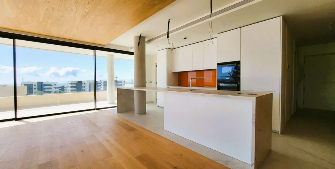 Sale of penthouse in Higueron 2