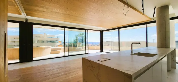 Sale of penthouse in Fuengirola 2