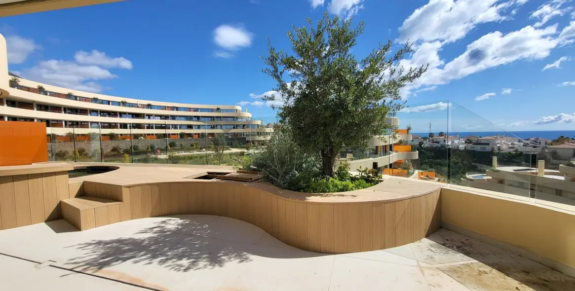 Sale of penthouse in Higueron 6