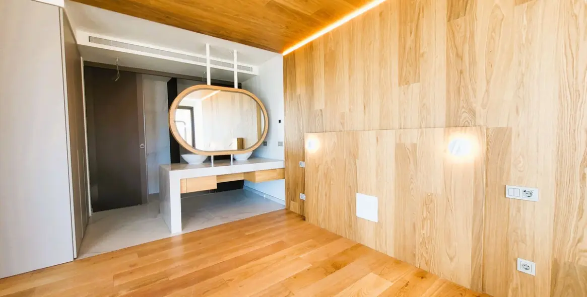 Sale of penthouse in Higueron 15