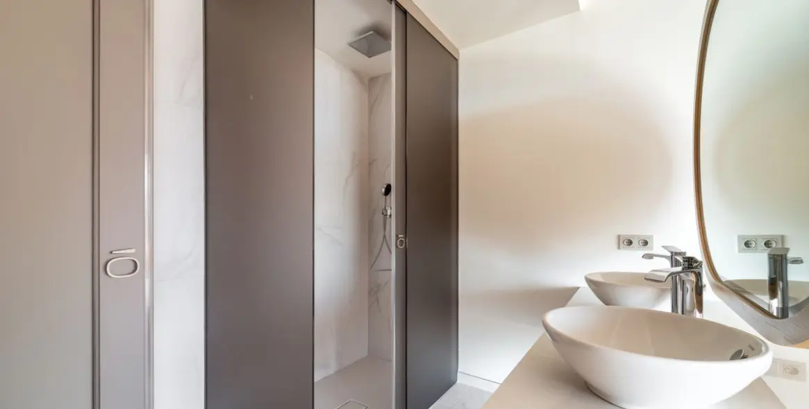 Sale of penthouse in Higueron 25