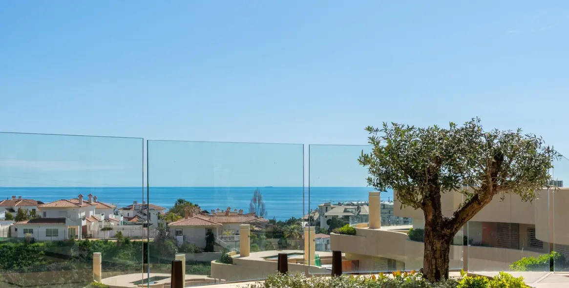 Sale of penthouse in Higueron 43