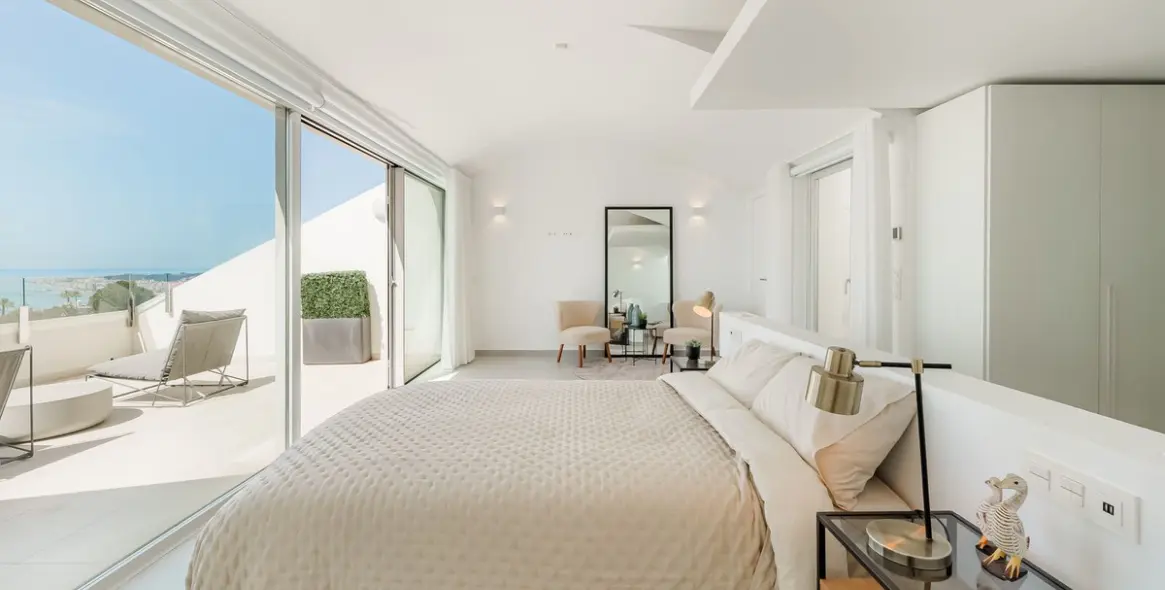 Продажа апартаментов на первом этаже в Nueva Andalucía 1