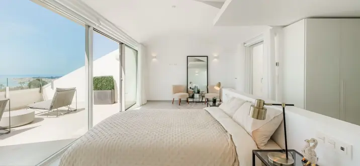 Продажа апартаментов на первом этаже в Nueva Andalucía 0