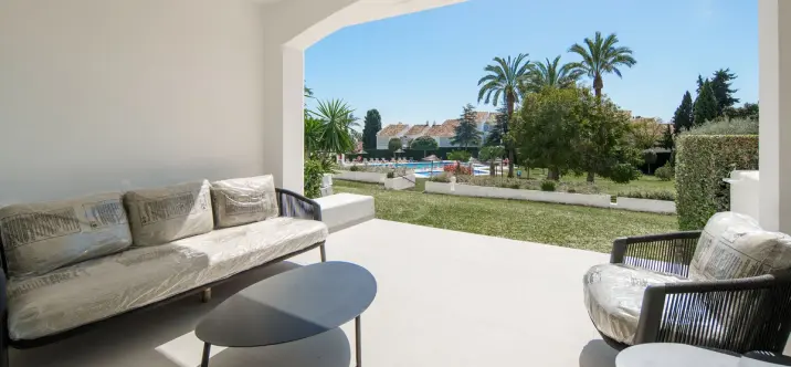 Venta de apartamento en planta baja en Nueva Andalucía 1
