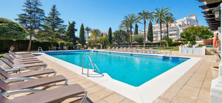 Venta de apartamento en planta baja en Nueva Andalucía 2