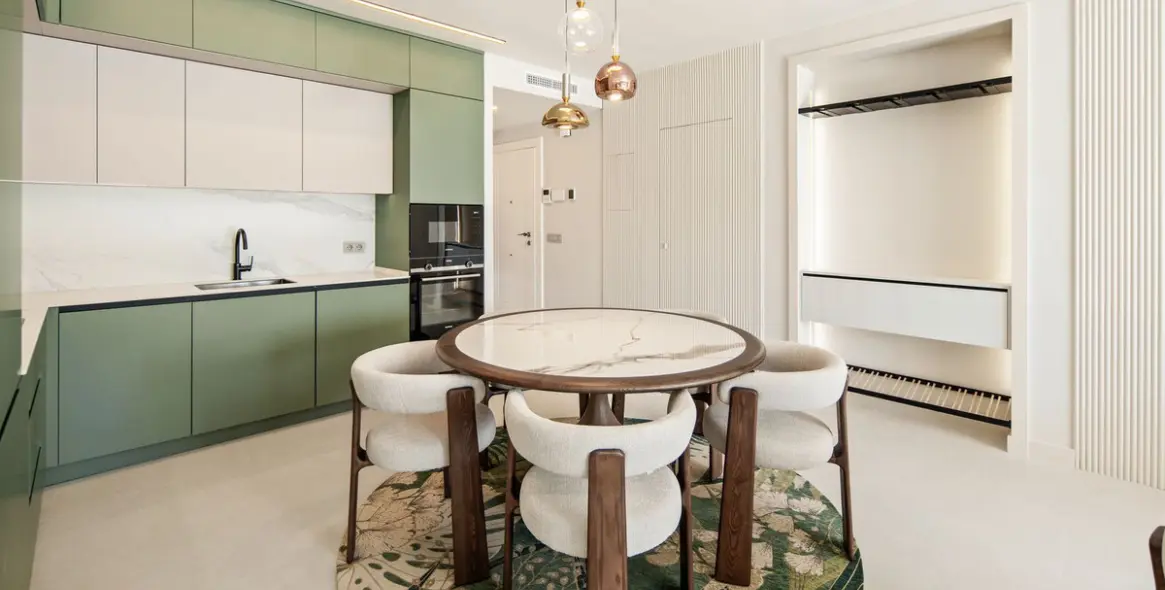 Продажа апартаментов на первом этаже в Nueva Andalucía 8