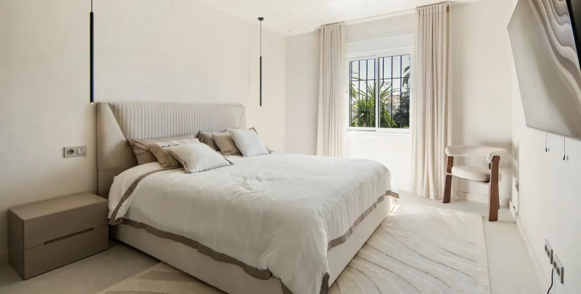 Продажа апартаментов на первом этаже в Nueva Andalucía 16