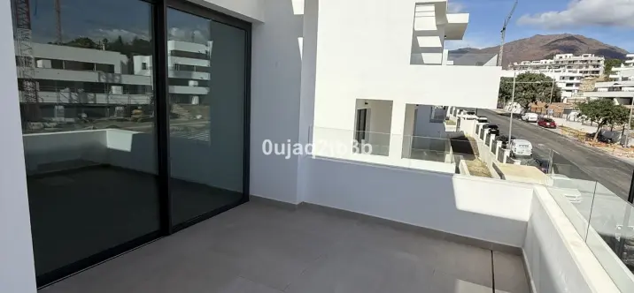 Продажа пентхауса в Estepona 0