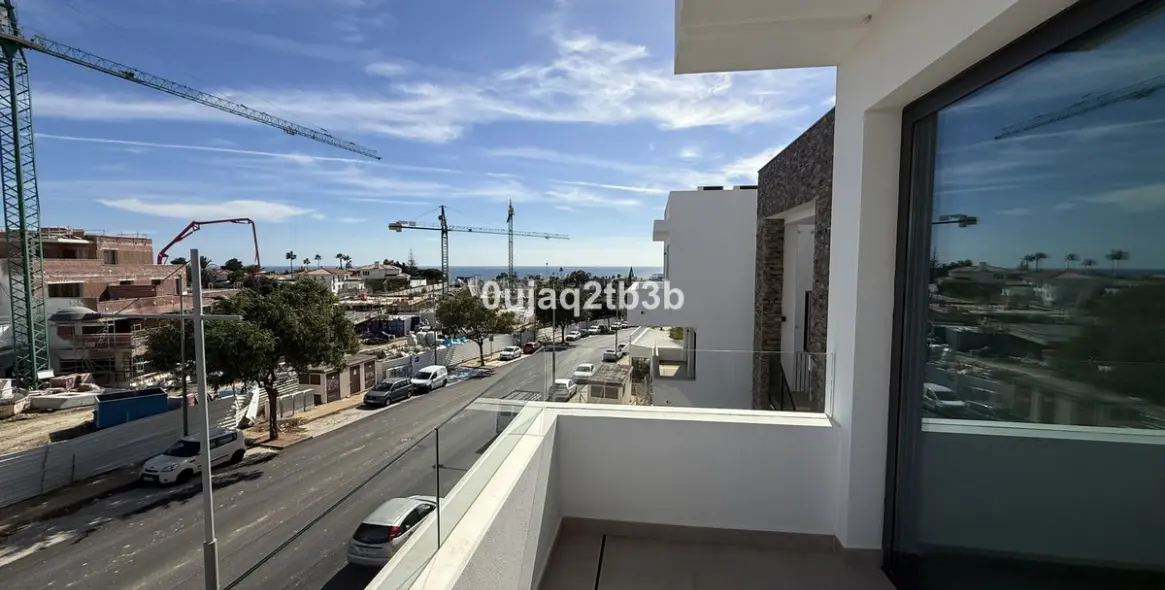 Venta de ático en Estepona 3