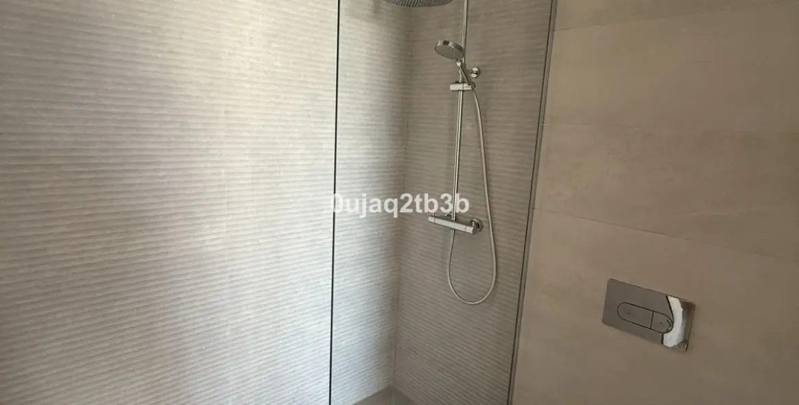 Venta de ático en Estepona 5