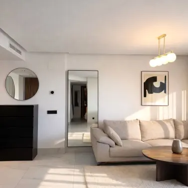 Продажа апартаментов на среднем этаже в San Pedro de Alcántara