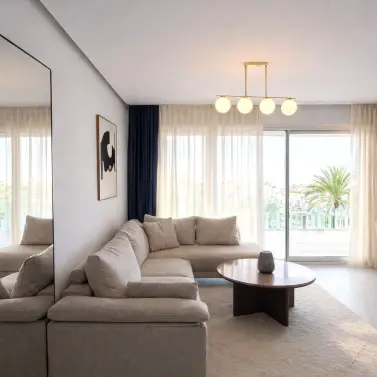 Продажа апартаментов на среднем этаже в San Pedro de Alcántara