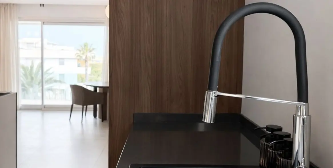 Sale of middle floor apartment in San Pedro de Alcántara 23