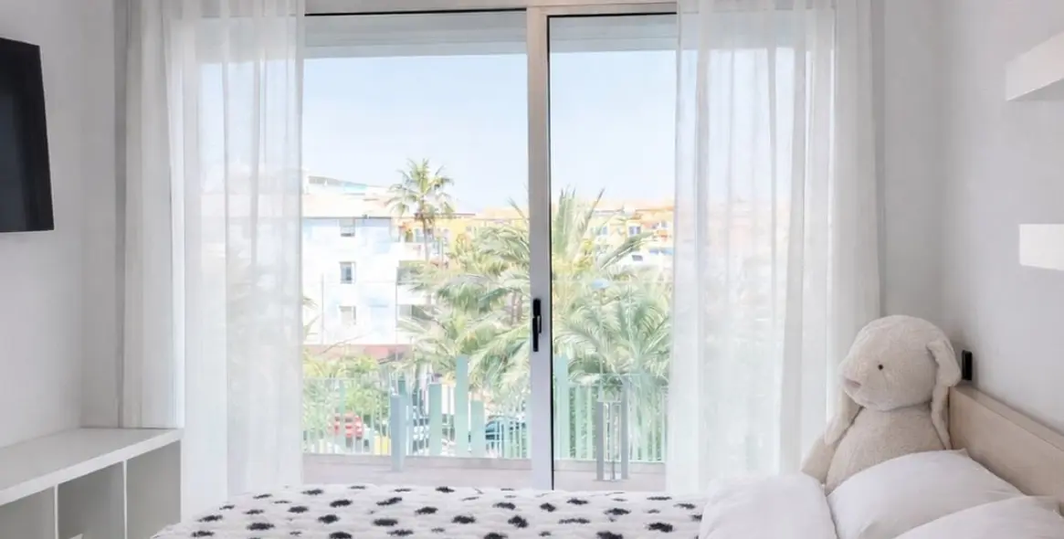 Sale of middle floor apartment in San Pedro de Alcántara 35