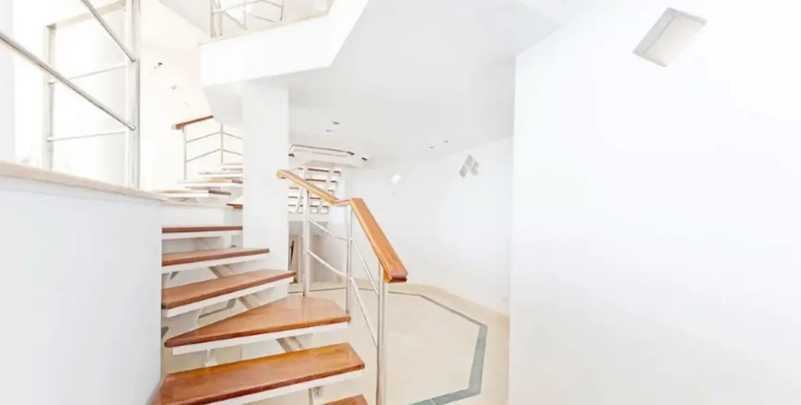 Venta de villa independiente en Los Almendros 28