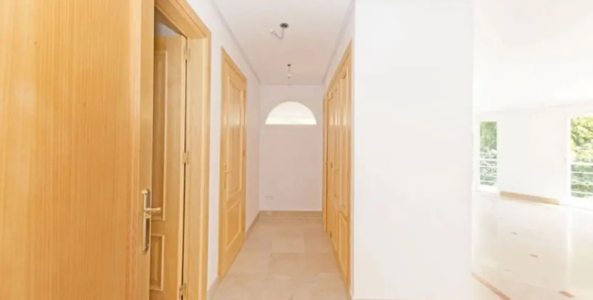 Venta de villa independiente en Los Almendros 32