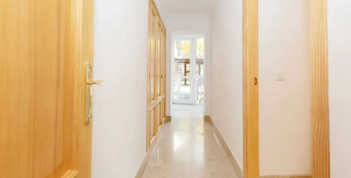 Venta de villa independiente en Los Almendros 34