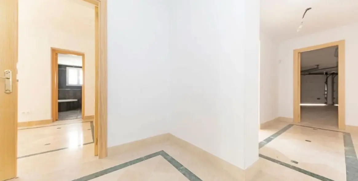 Venta de villa independiente en Los Almendros 41