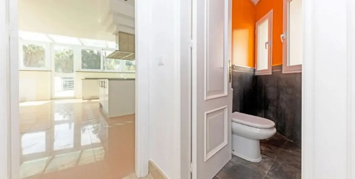 Venta de villa independiente en Los Almendros 47