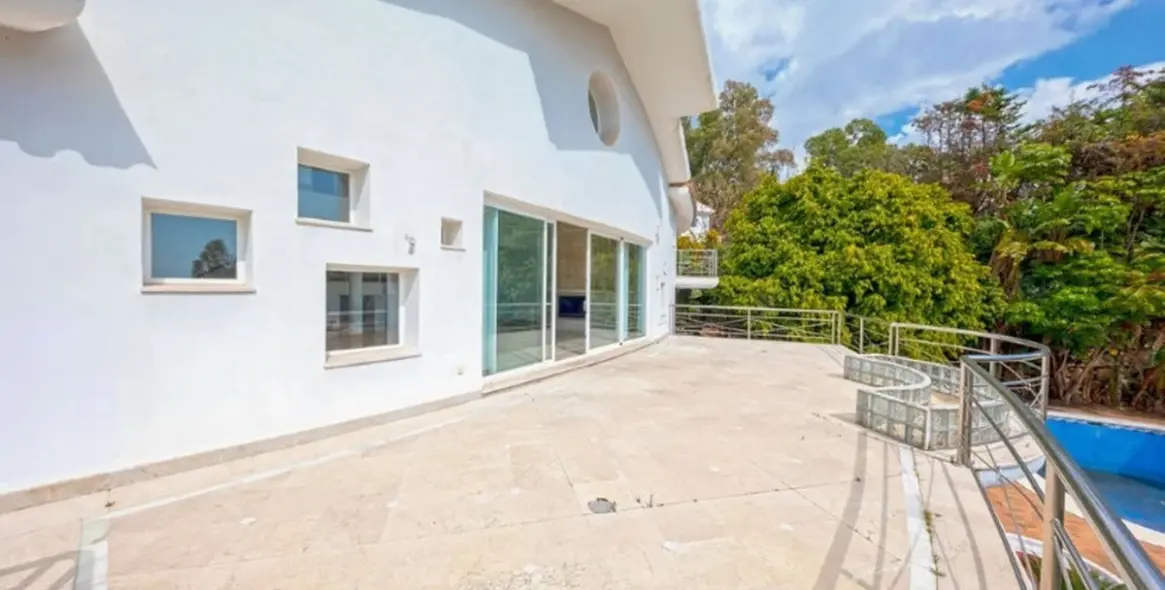 Venta de villa independiente en Los Almendros 63