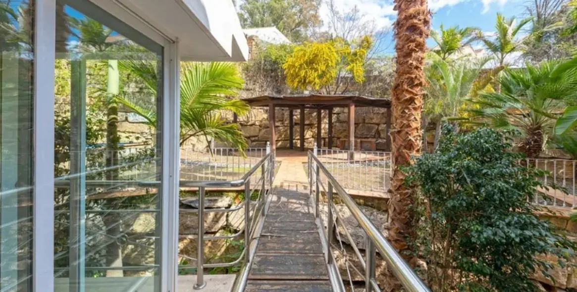 Venta de villa independiente en Los Almendros 69