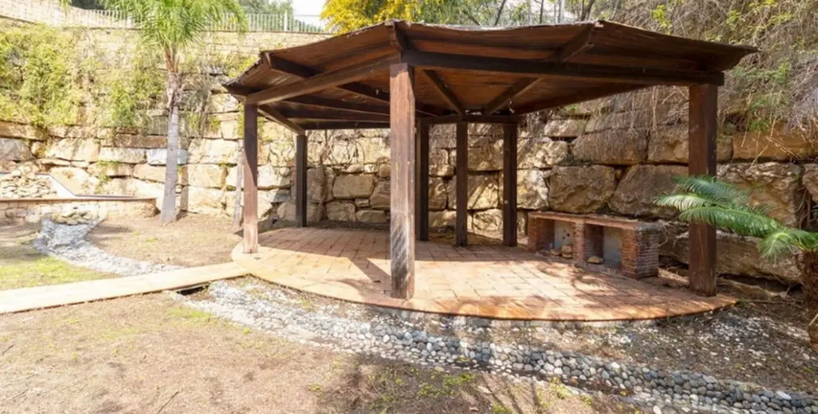 Venta de villa independiente en Los Almendros 73