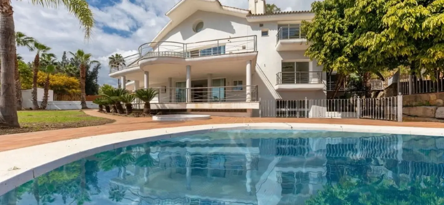 Venta de villa independiente en Los Almendros 1