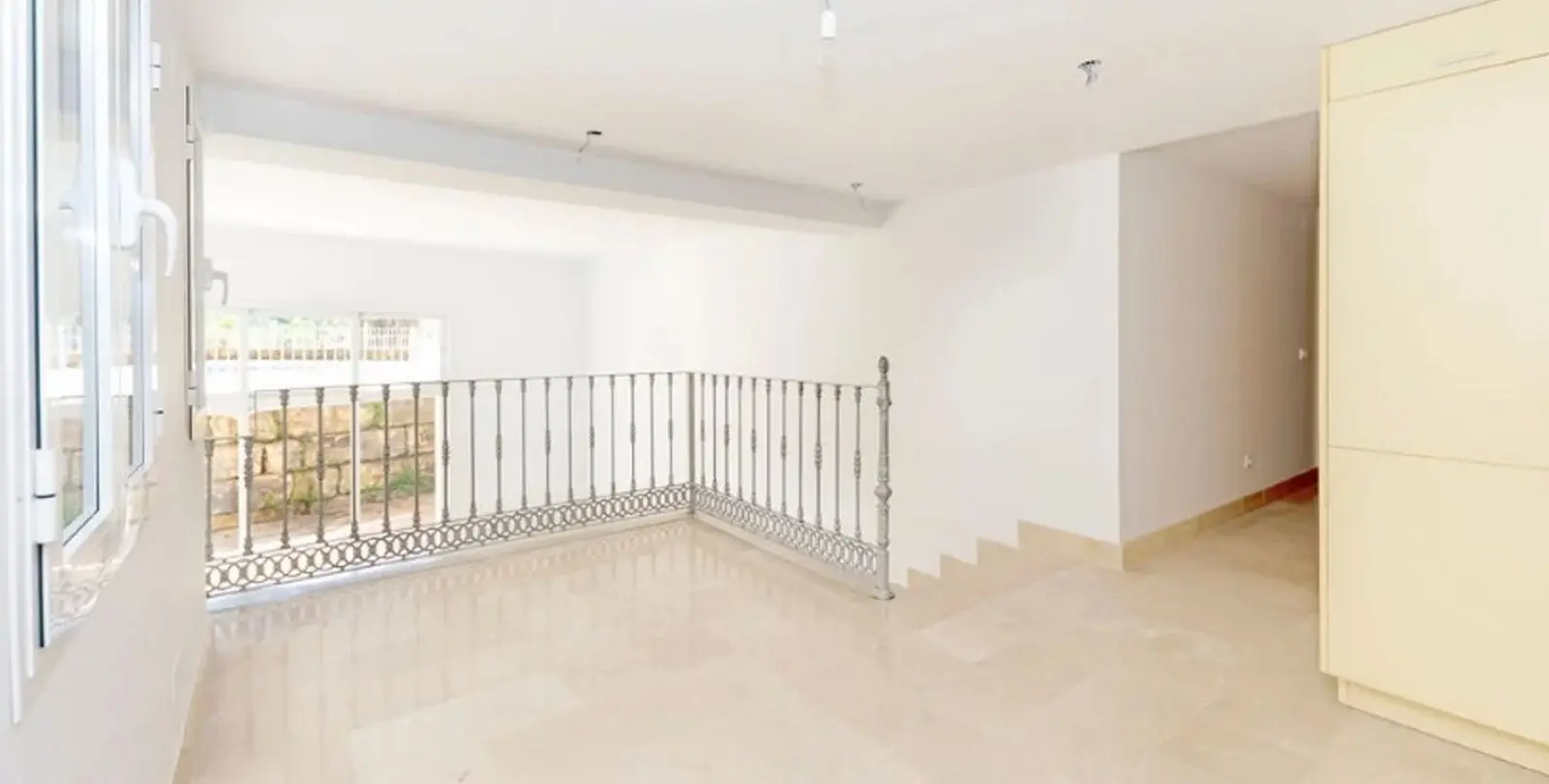 Venta de villa independiente en Los Almendros 15