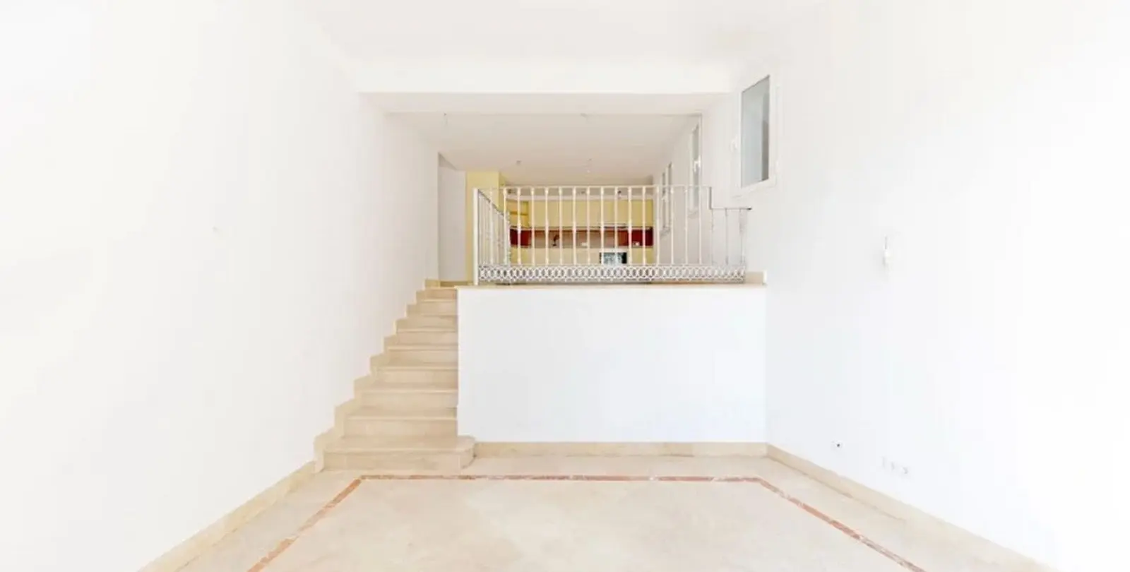 Venta de villa independiente en Los Almendros 16