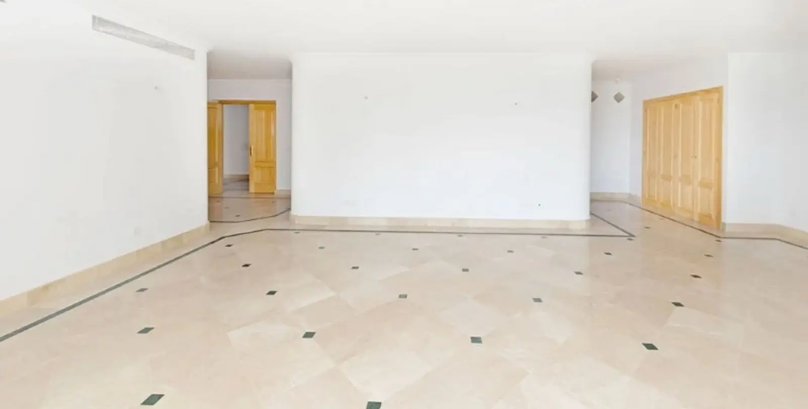 Venta de villa independiente en Los Almendros 20