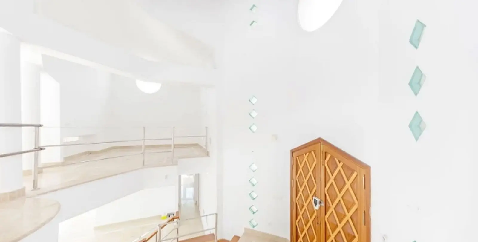 Venta de villa independiente en Los Almendros 24