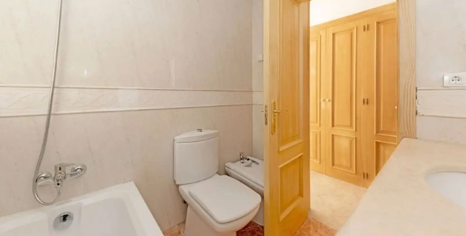 Venta de villa independiente en Los Almendros 59