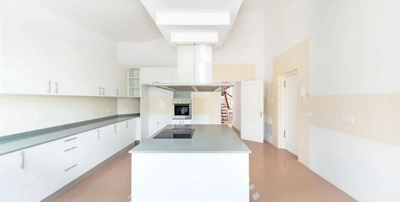 Sale of detached villa in Los Almendros 42