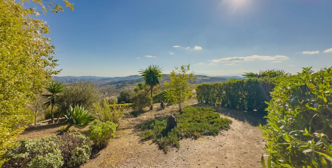 Sale of finca - cortijo in Villanueva De La Concepcion 77