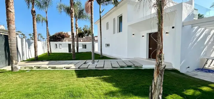 Продажа  отдельно стоящей виллы в Marbella 3