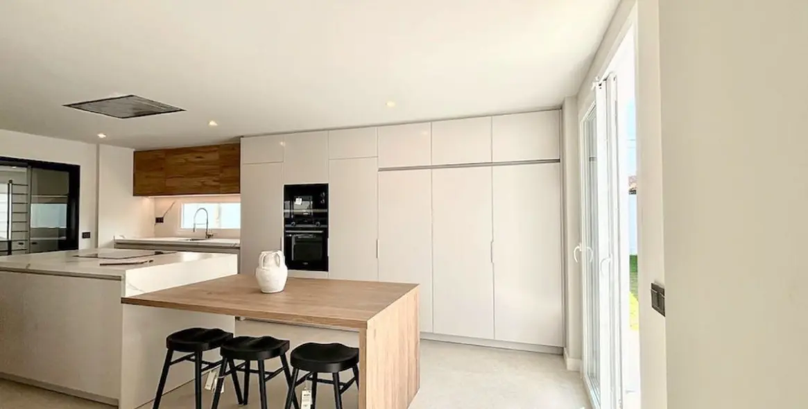 Продажа  отдельно стоящей виллы в Marbella 8