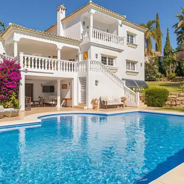 Venta de villa independiente en El Paraiso