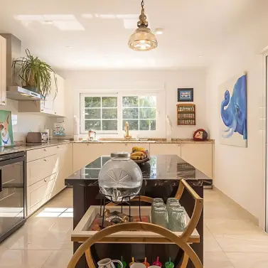 Venta de villa independiente en El Paraiso