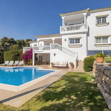 Venta de villa independiente en El Paraiso