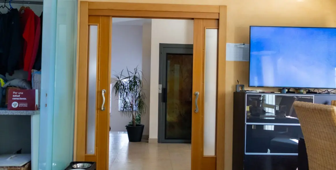 Sale of detached villa in Playamar 22