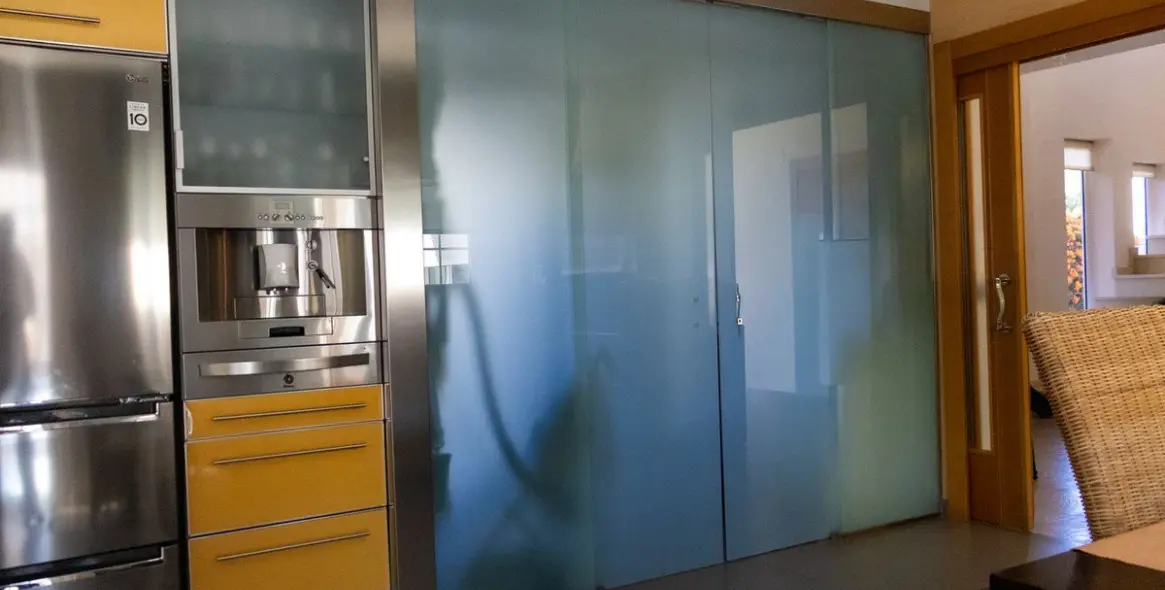 Sale of detached villa in Playamar 25