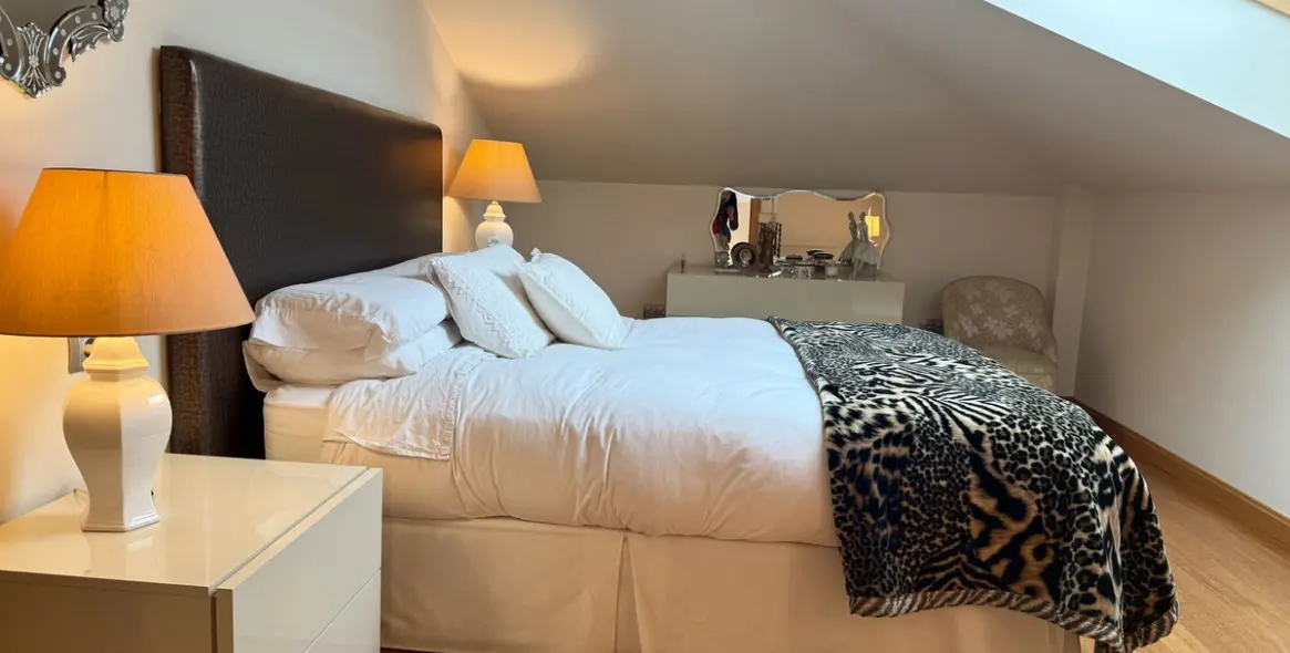 Sale of detached villa in Playamar 40