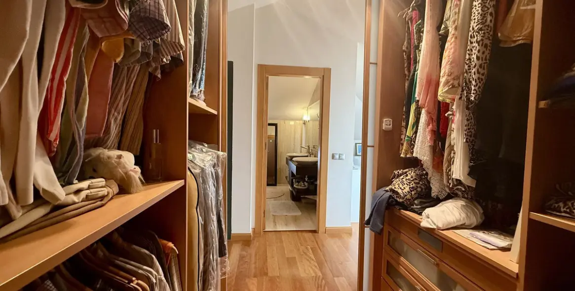 Sale of detached villa in Playamar 47