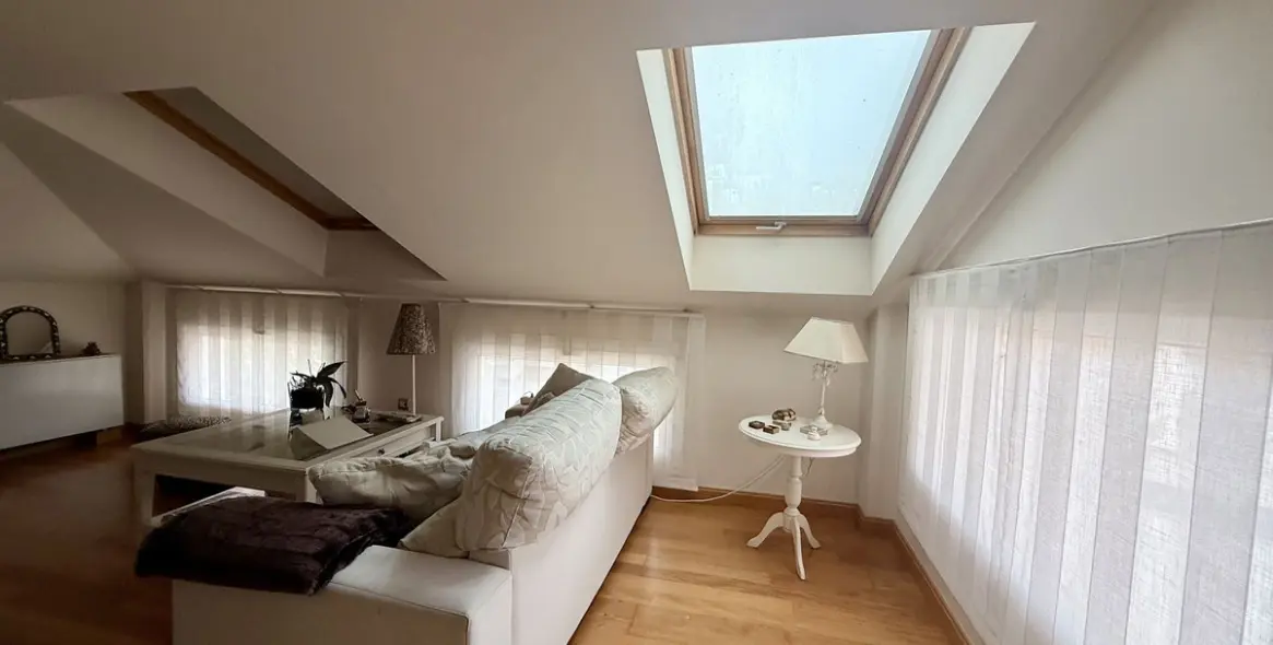 Sale of detached villa in Playamar 53