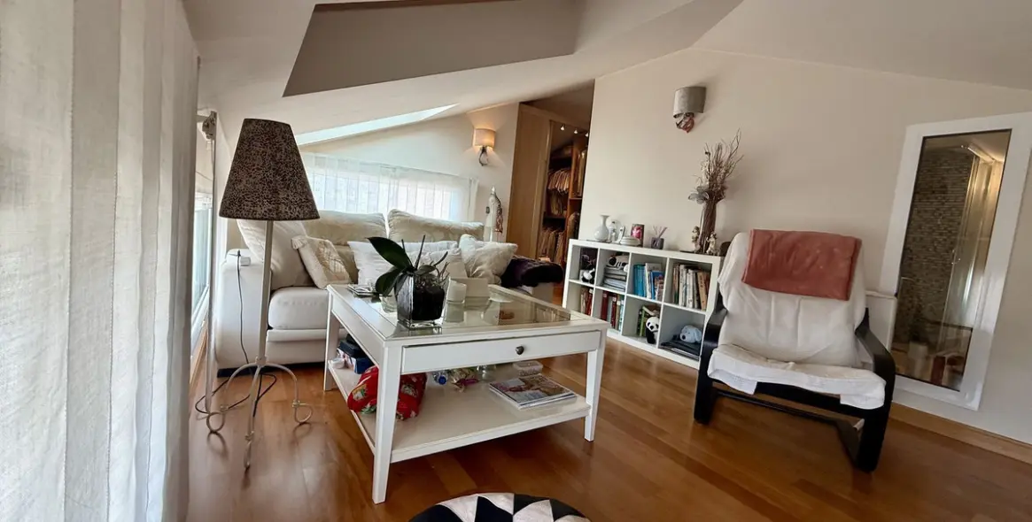 Sale of detached villa in Playamar 54